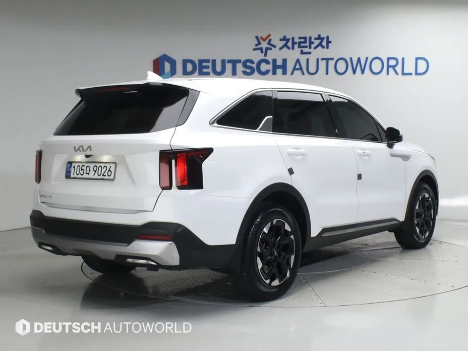 Kia Sorento — фото 7