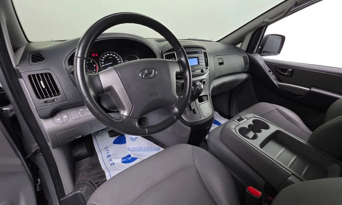 Hyundai Starex — фото 9