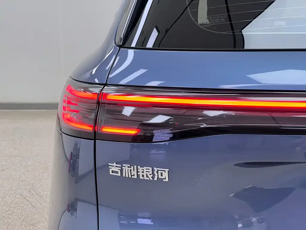 Geely Galaxy Xingjian 7 — фото 8