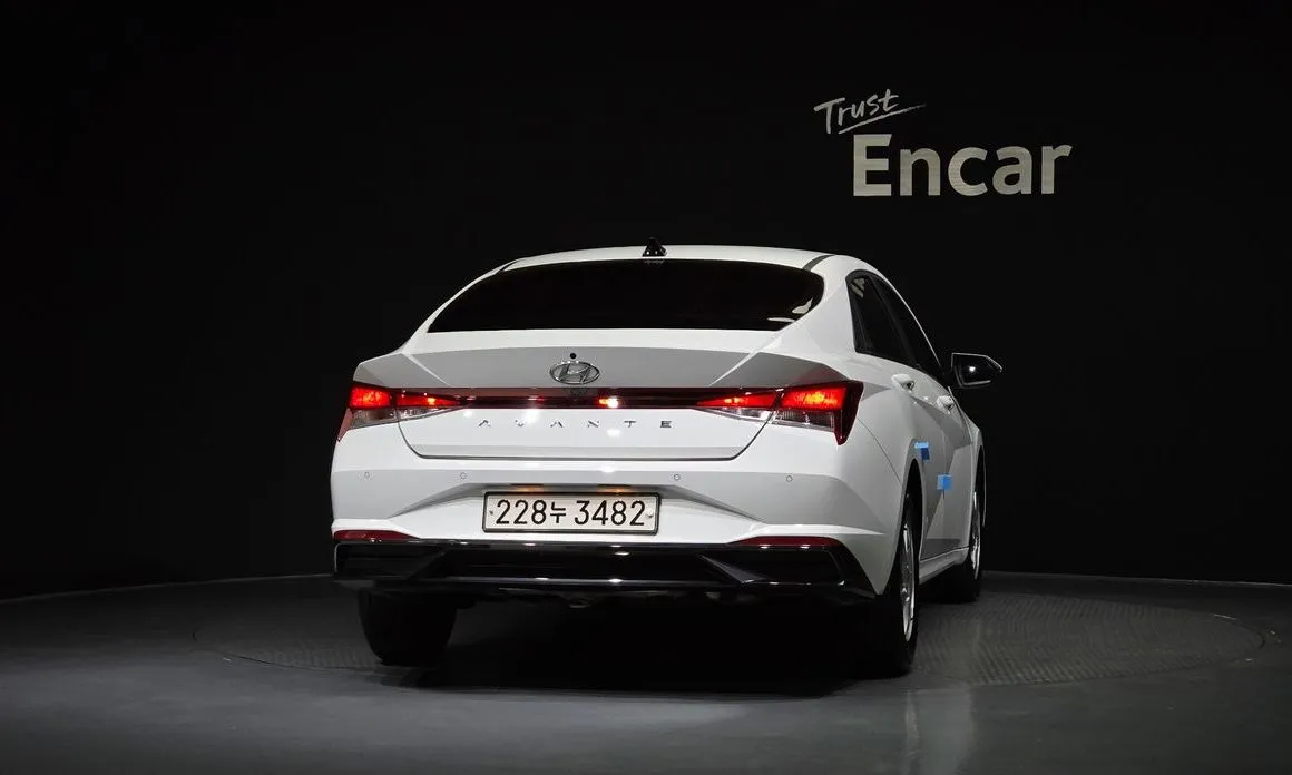 Hyundai AVANTE — фото 2