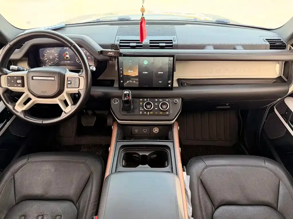 Land Rover Defender — фото 4