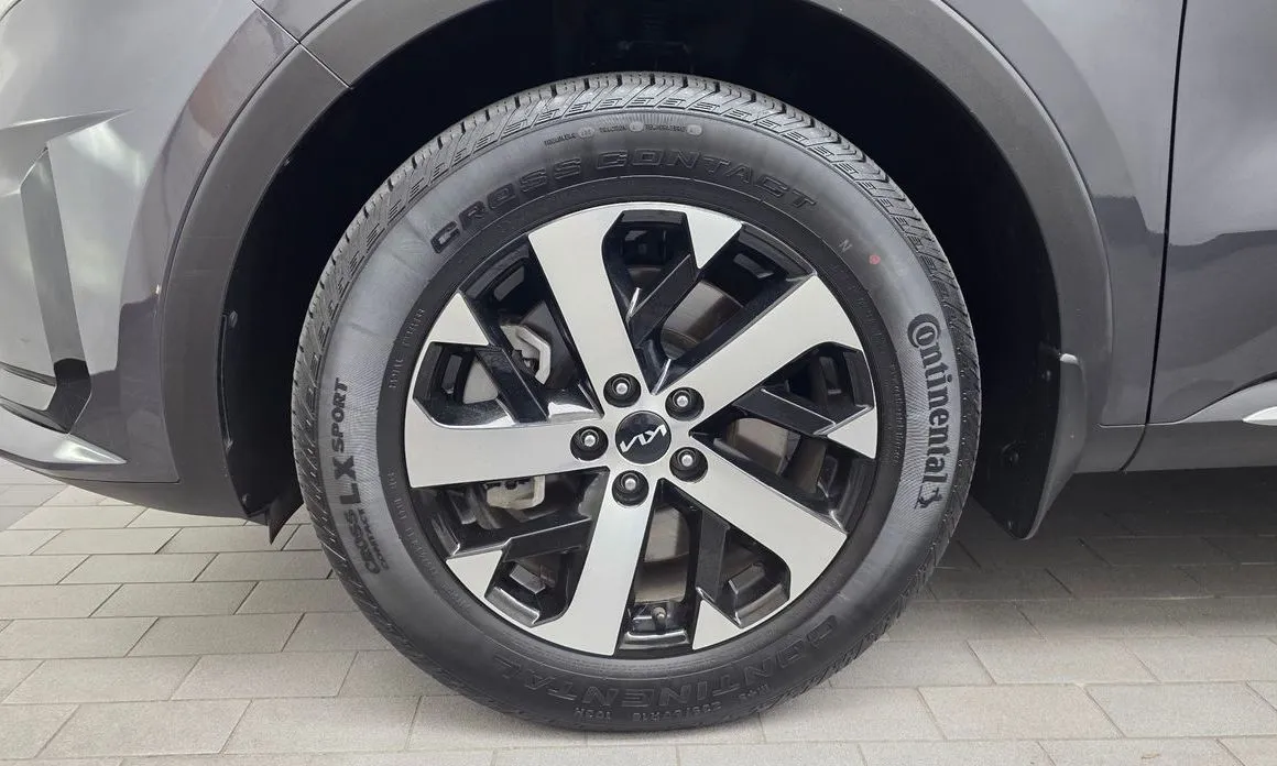 Kia Sorento — фото 4