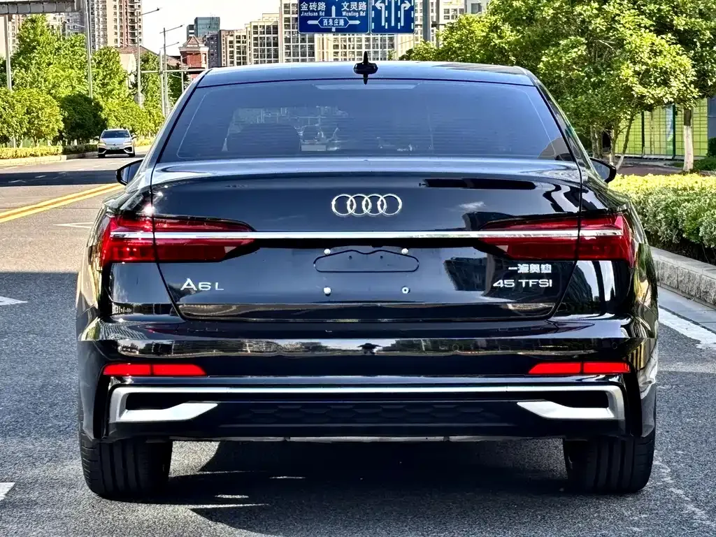 Audi A6L — фото 3