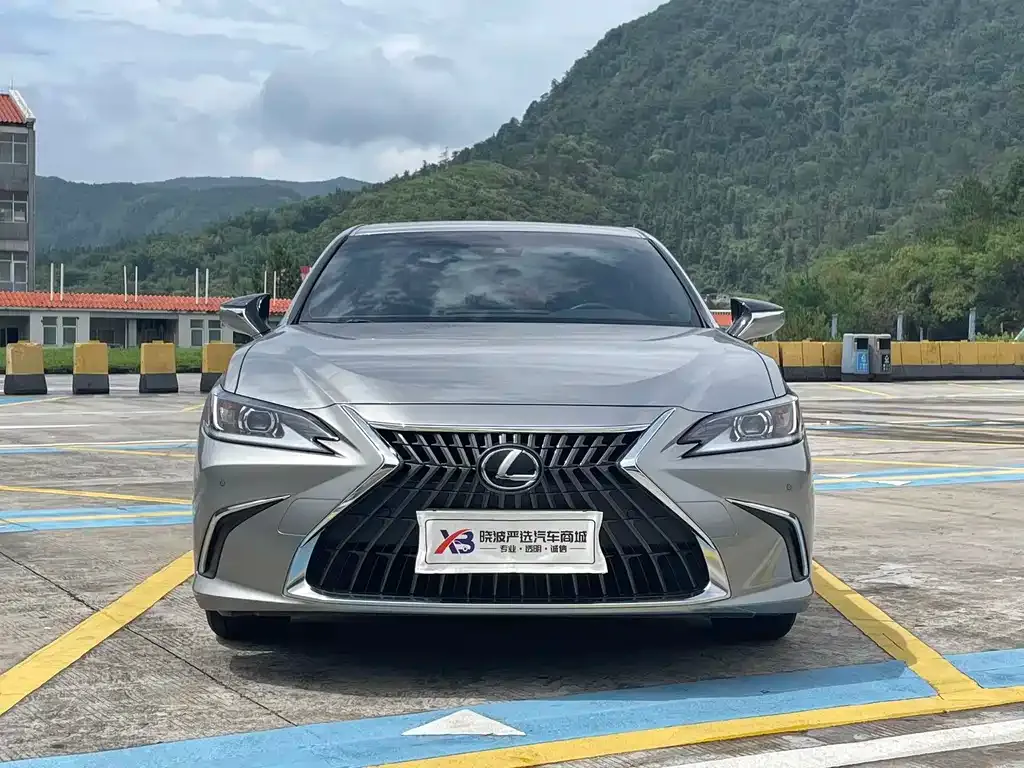 Lexus ES — фото 2