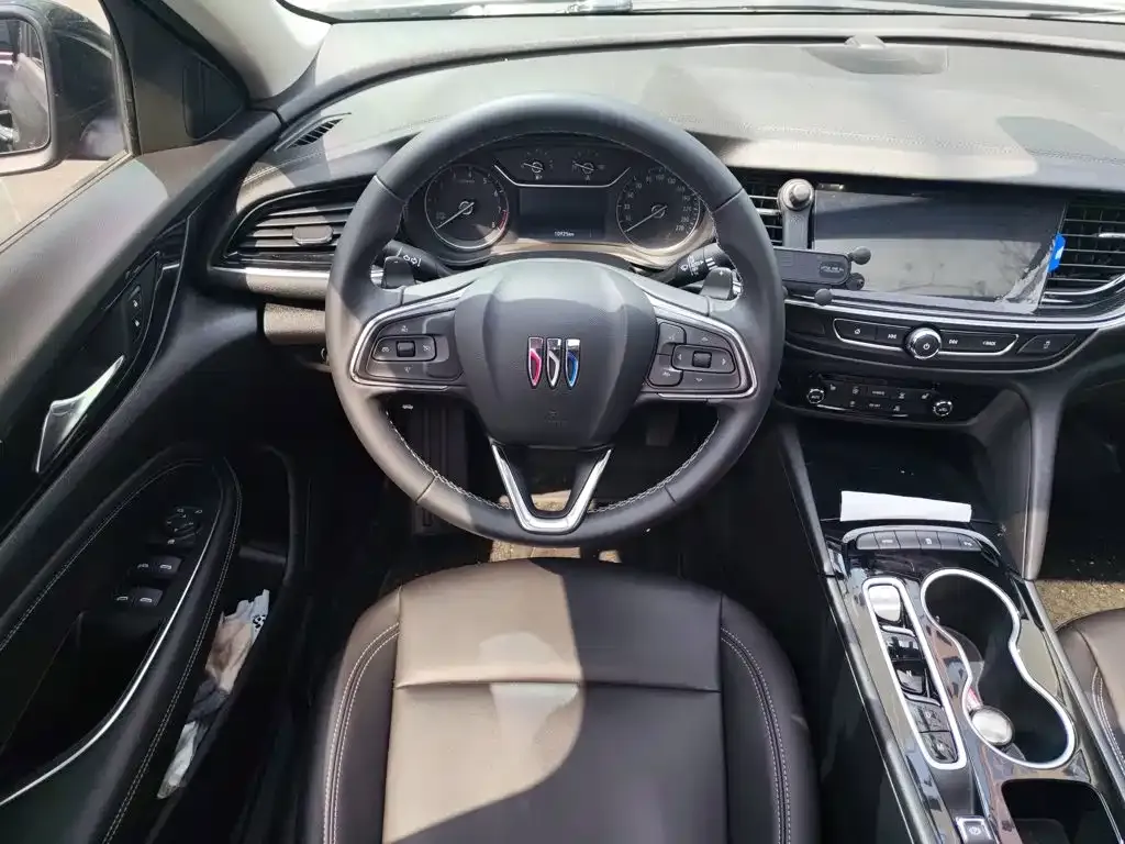 Buick Regal — фото 7
