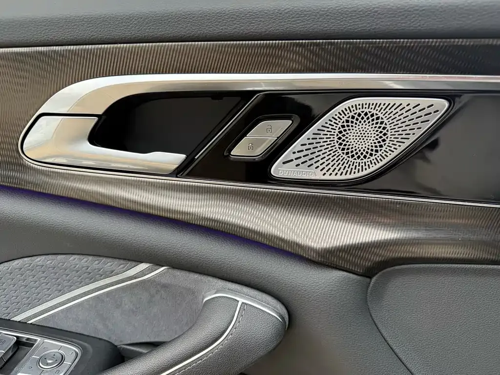 Hongqi H6 — фото 3