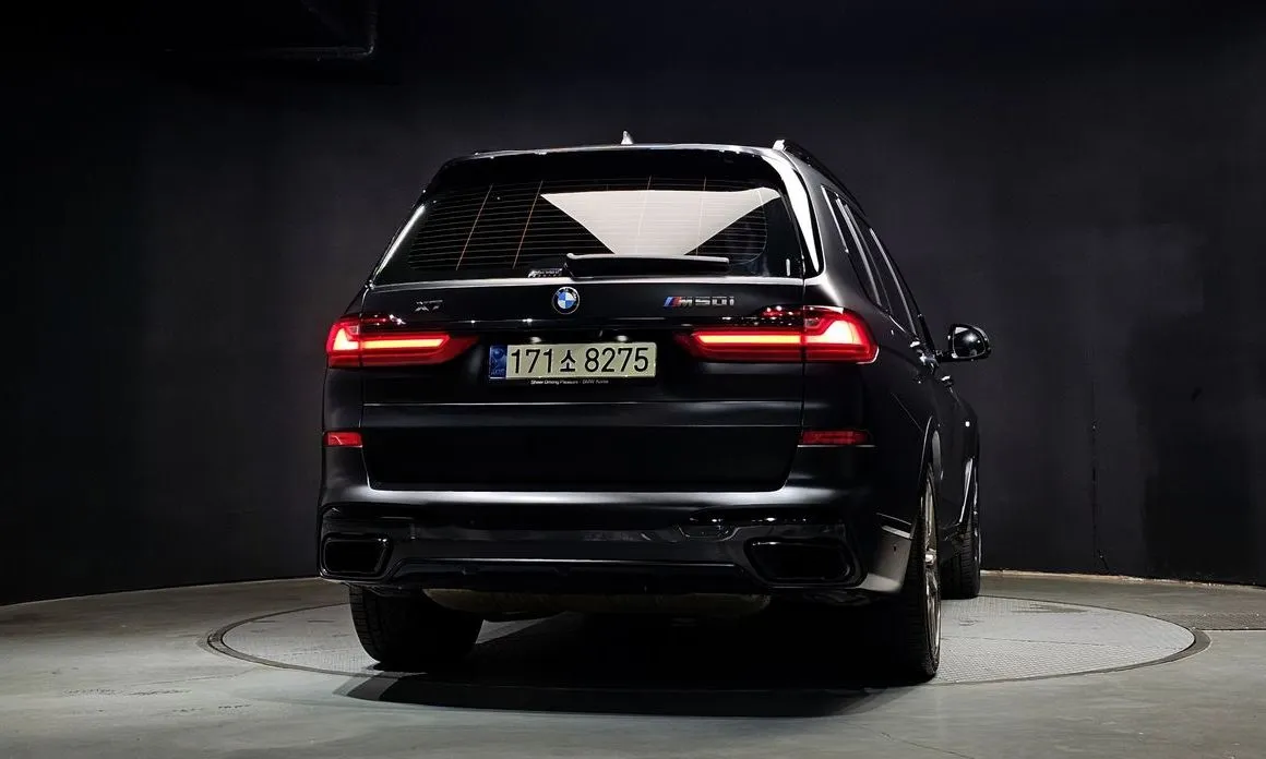 BMW X7 — фото 2