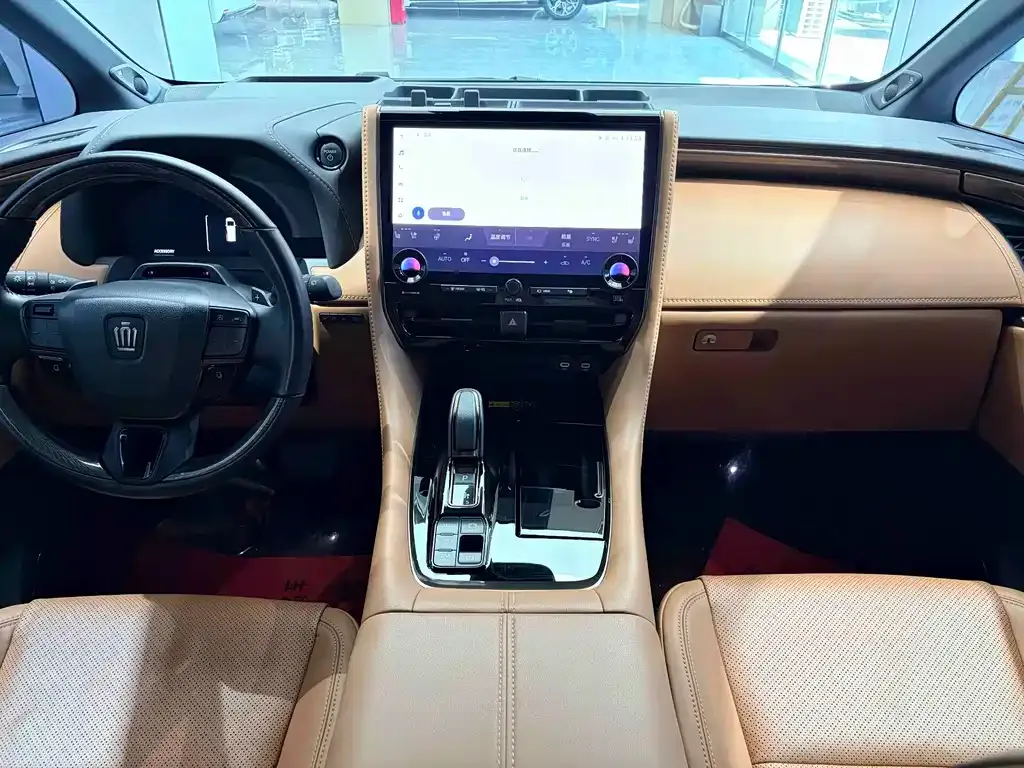 Toyota Vellfire — фото 6