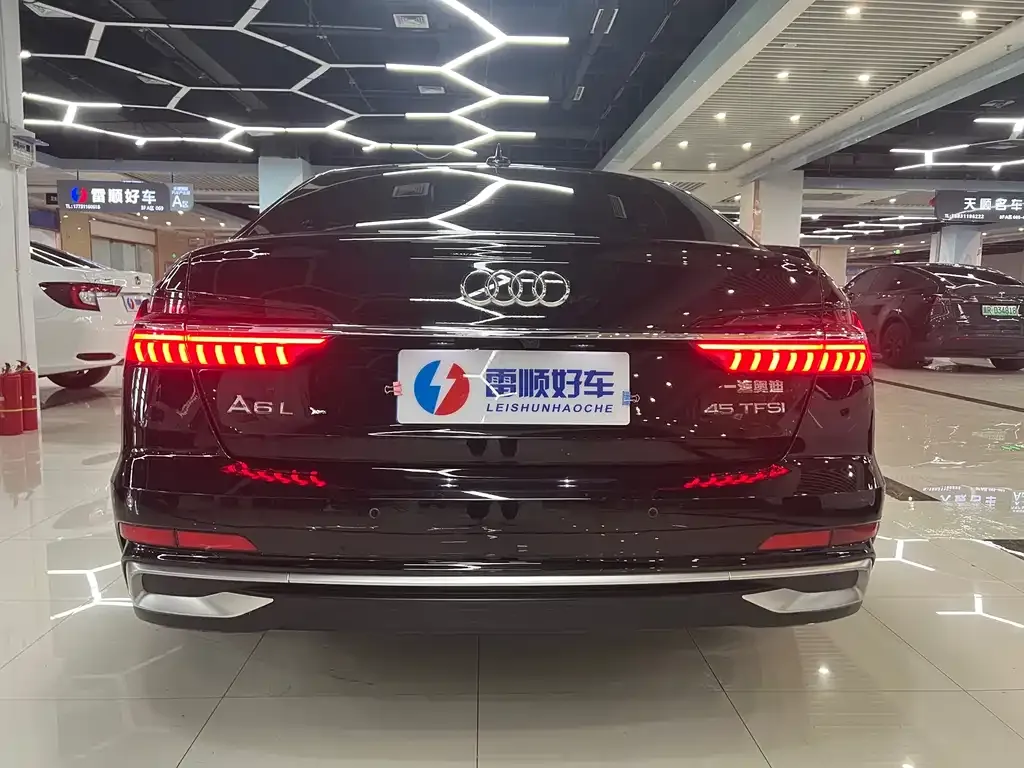 Audi A6L 2024 из CN, фото 2