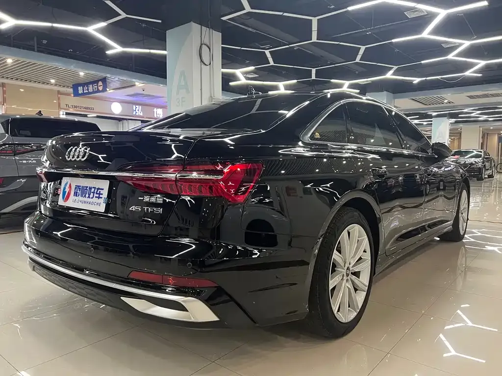 Audi A6L 2024 из CN, фото 4
