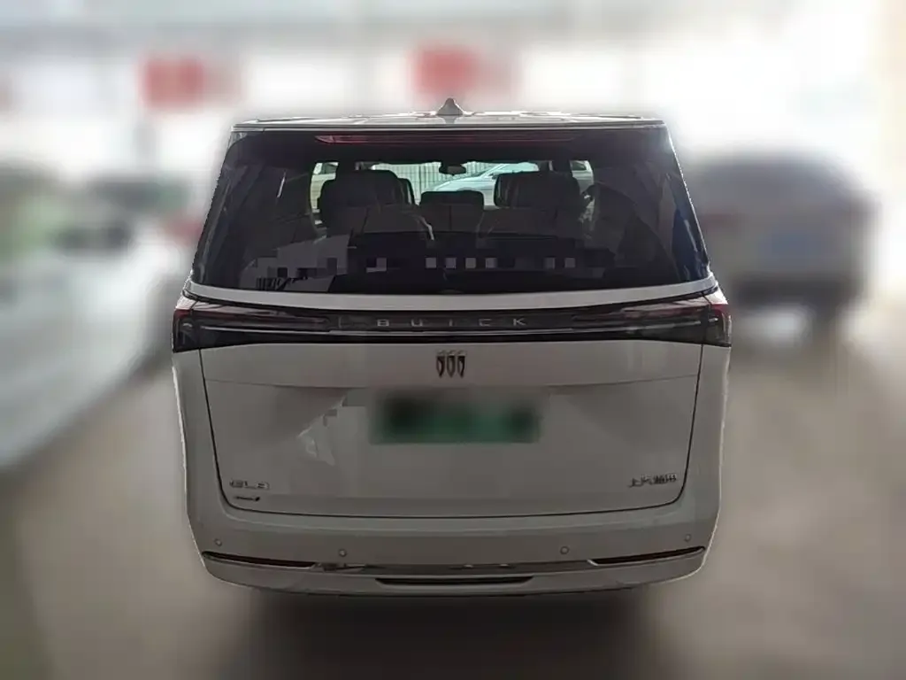 Buick GL8 Hybrid — фото 6