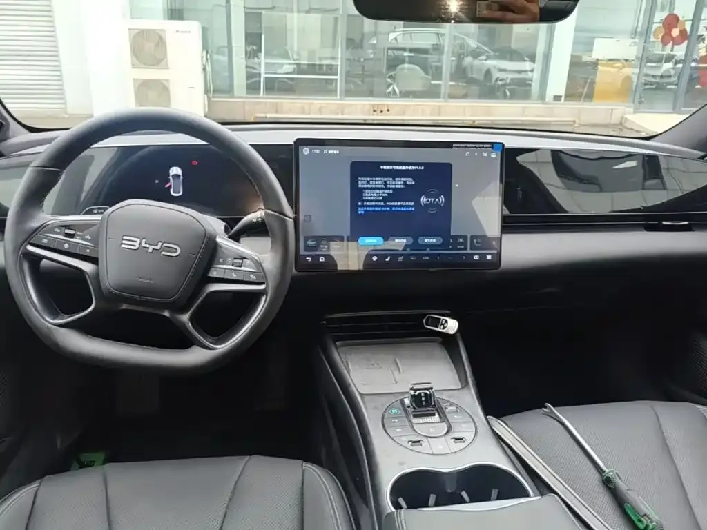 BYD Seal — фото 4
