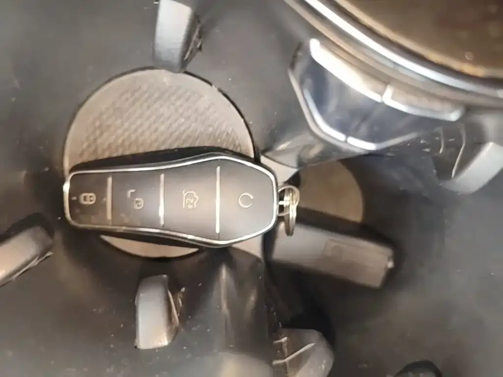 BYD Seal — фото 2