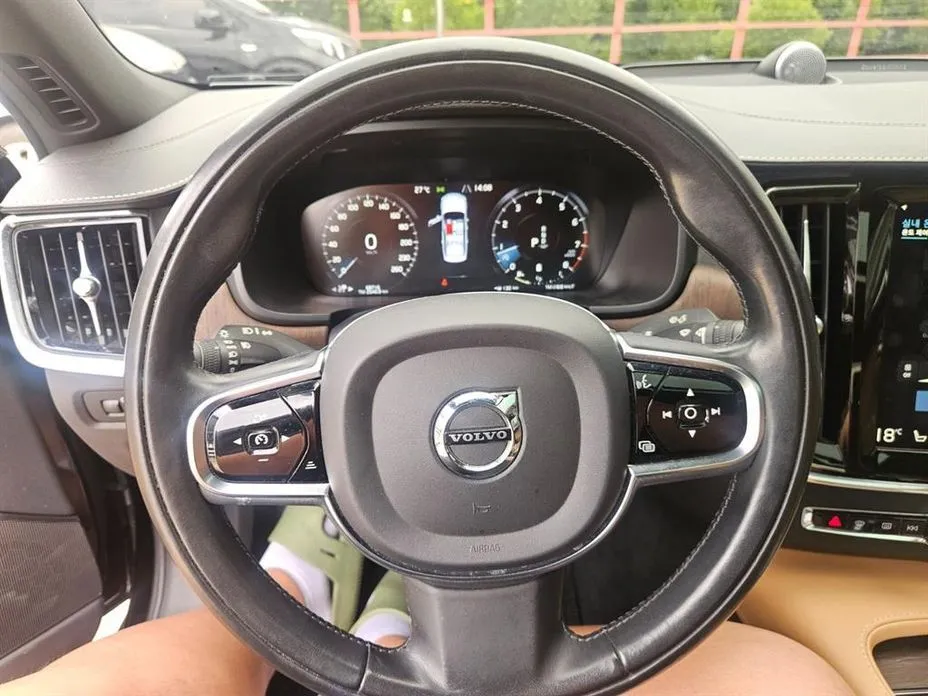 Volvo S90 2021 из KR, фото 5