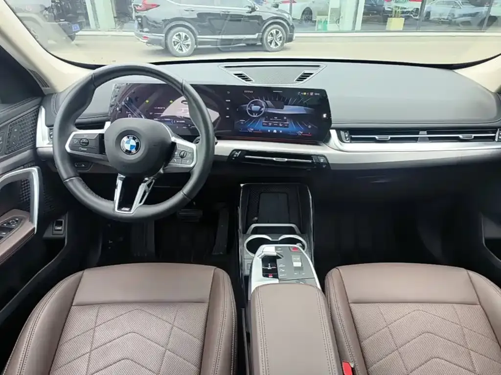 BMW X1 — фото 3