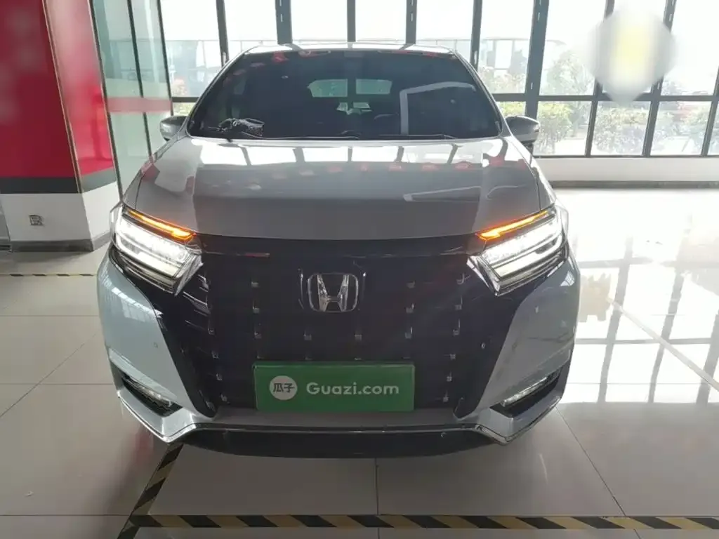 Honda Elysion 2024 из CN, фото 4