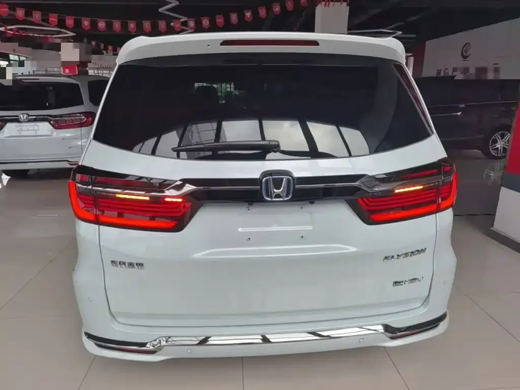 Honda Elysion 2024 из CN, фото 9