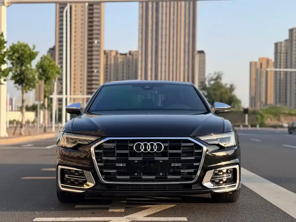 Audi A6L — фото 10