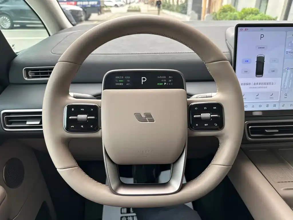 Li Auto MEGA — фото 2
