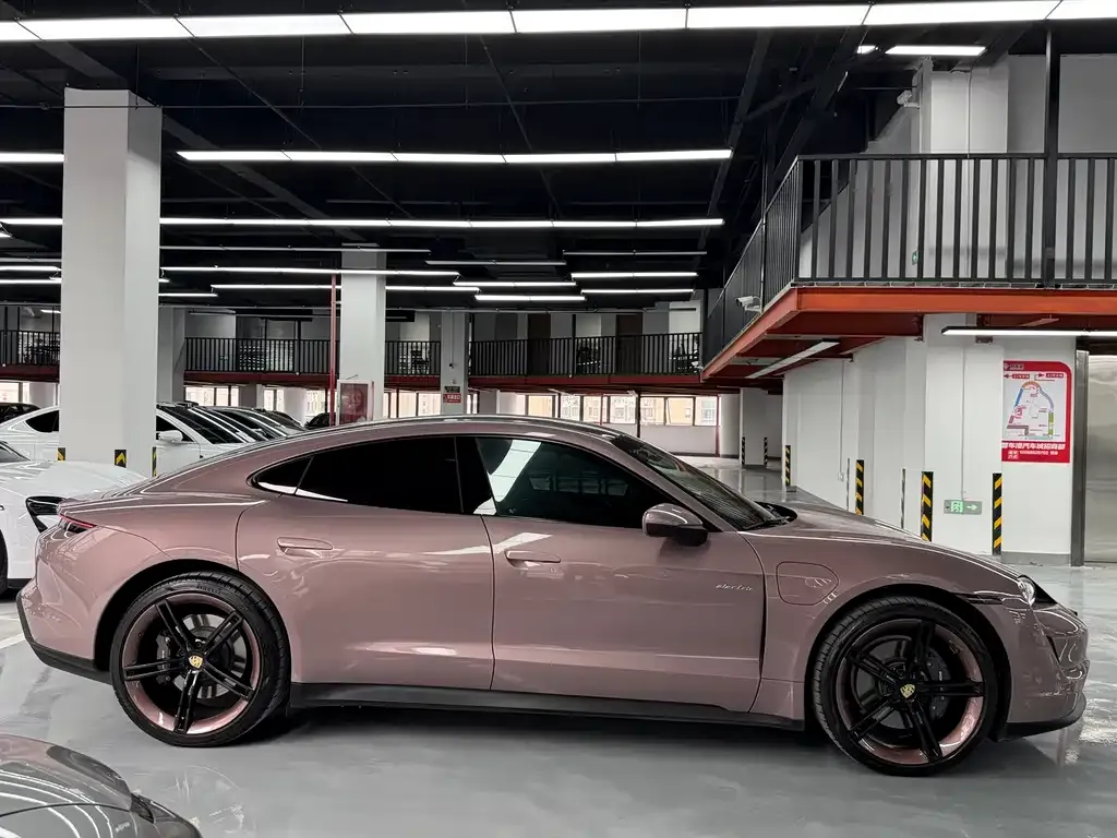 Porsche Taycan 2021 из CN, фото 9