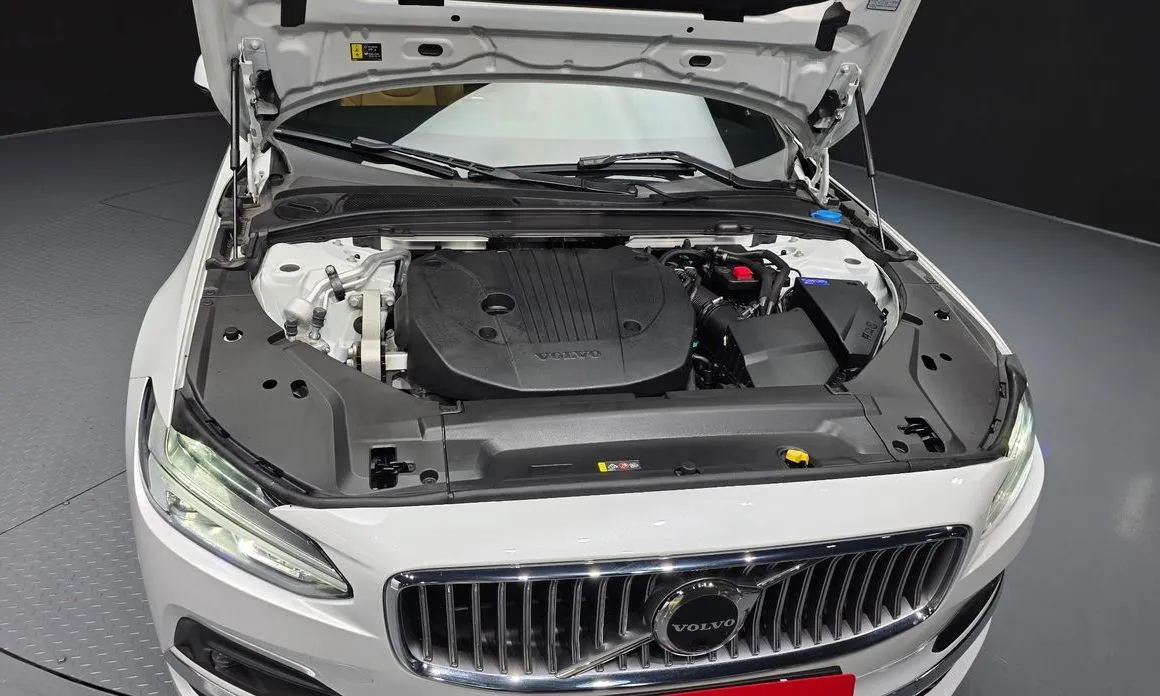 Volvo S90 2023 из KR, фото 7