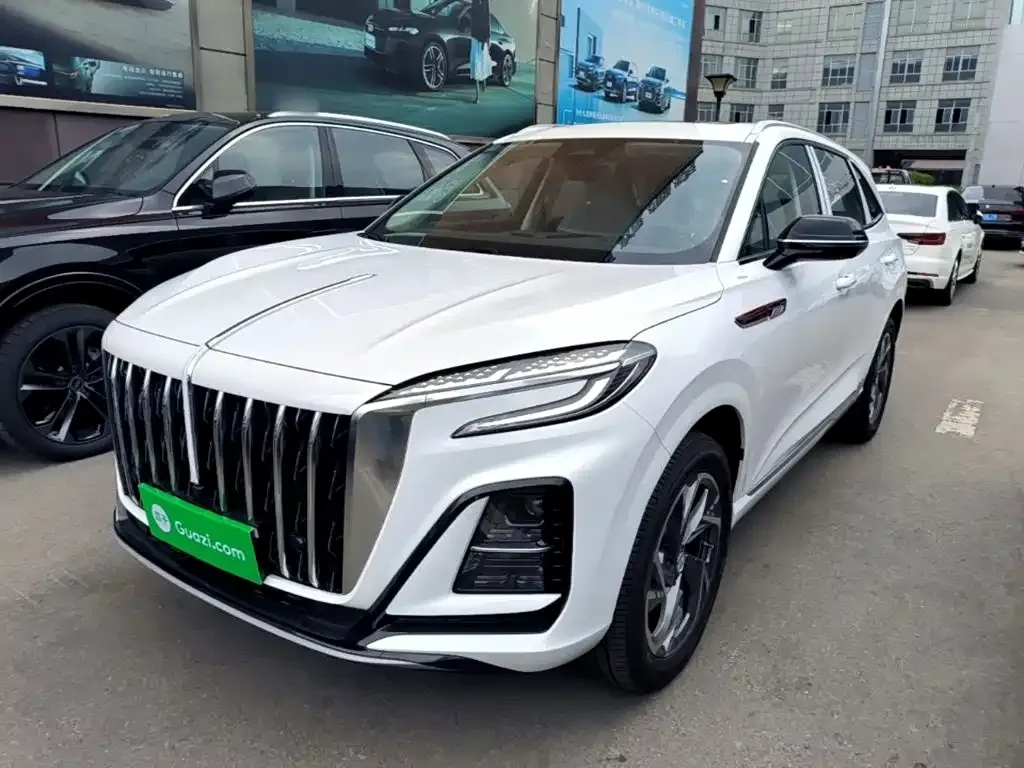Hongqi HS3 PHEV — фото 4