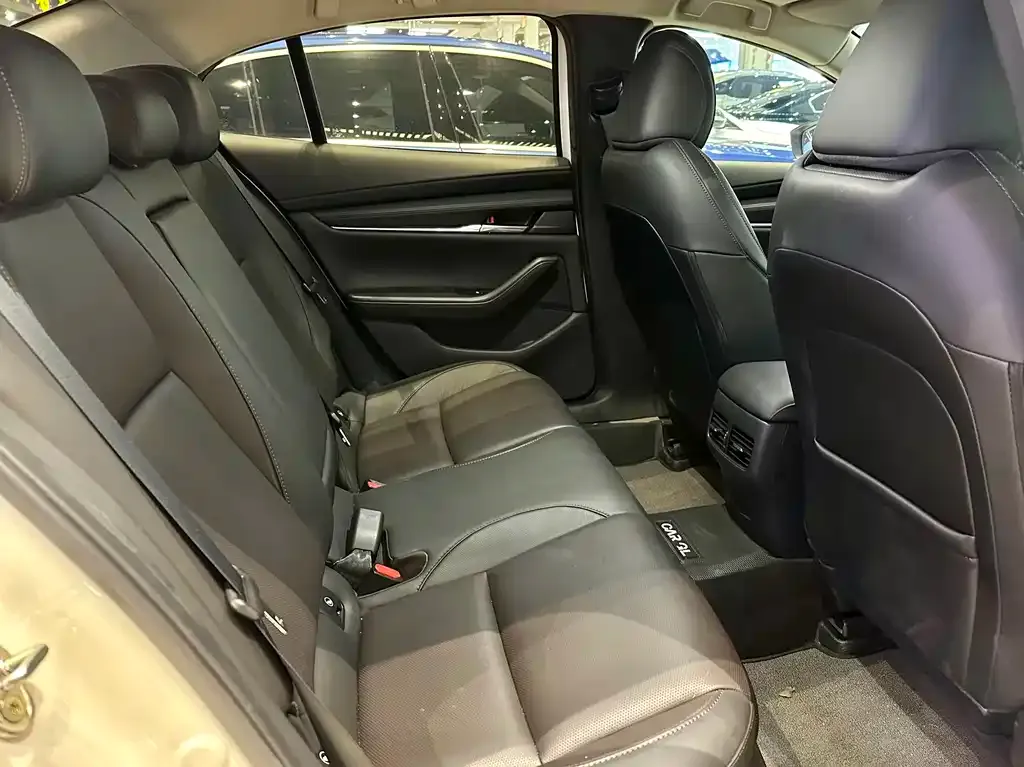 Mazda 3 Axela 2022 из CN, фото 9