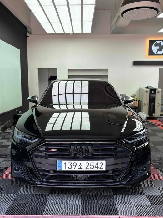 Audi S8 2022 из KR, фото 2