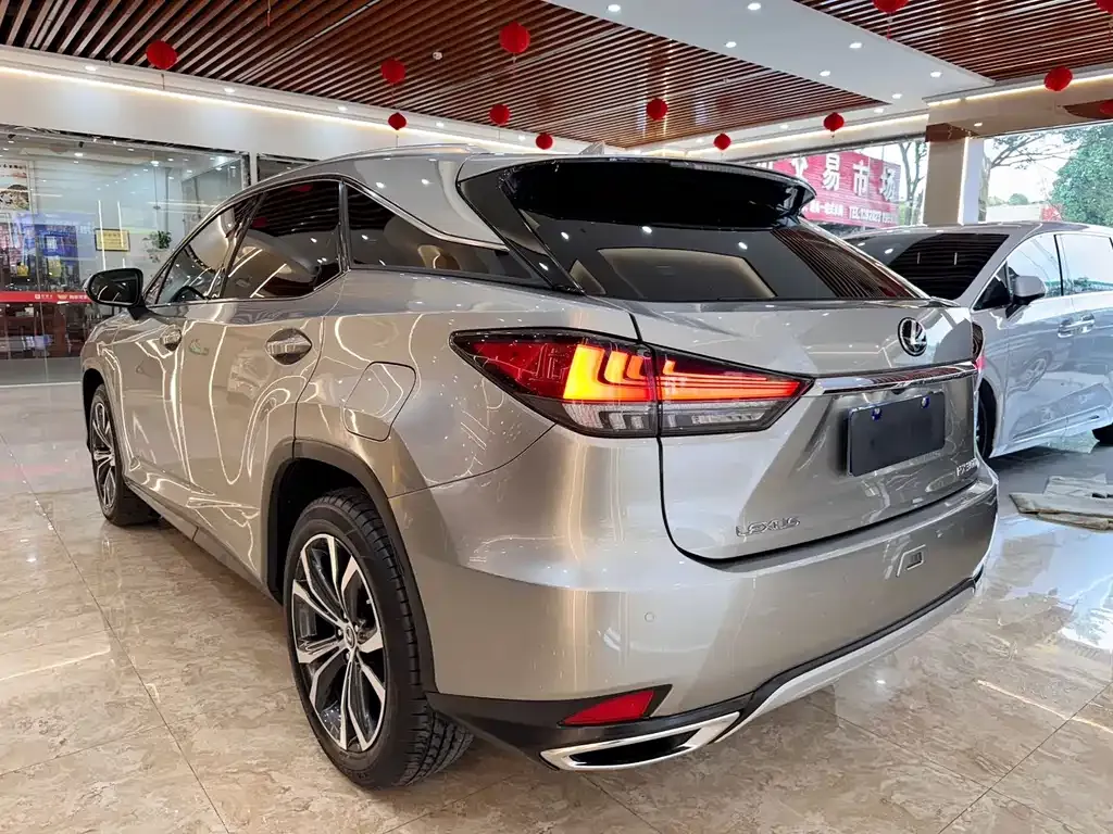 Lexus RX — фото 8
