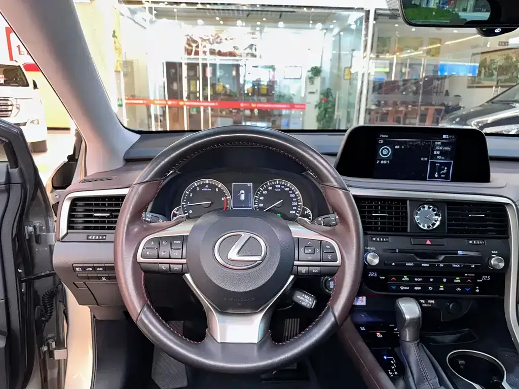 Lexus RX — фото 9