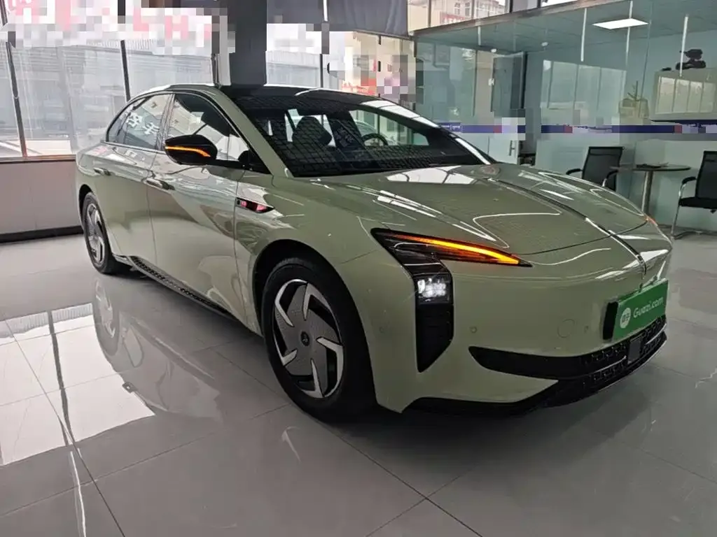Hongqi EH7 2025 из CN, фото 10