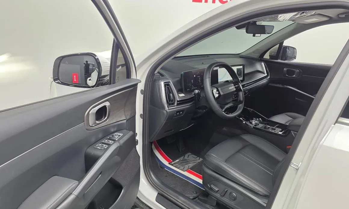 Kia Sorento — фото 10