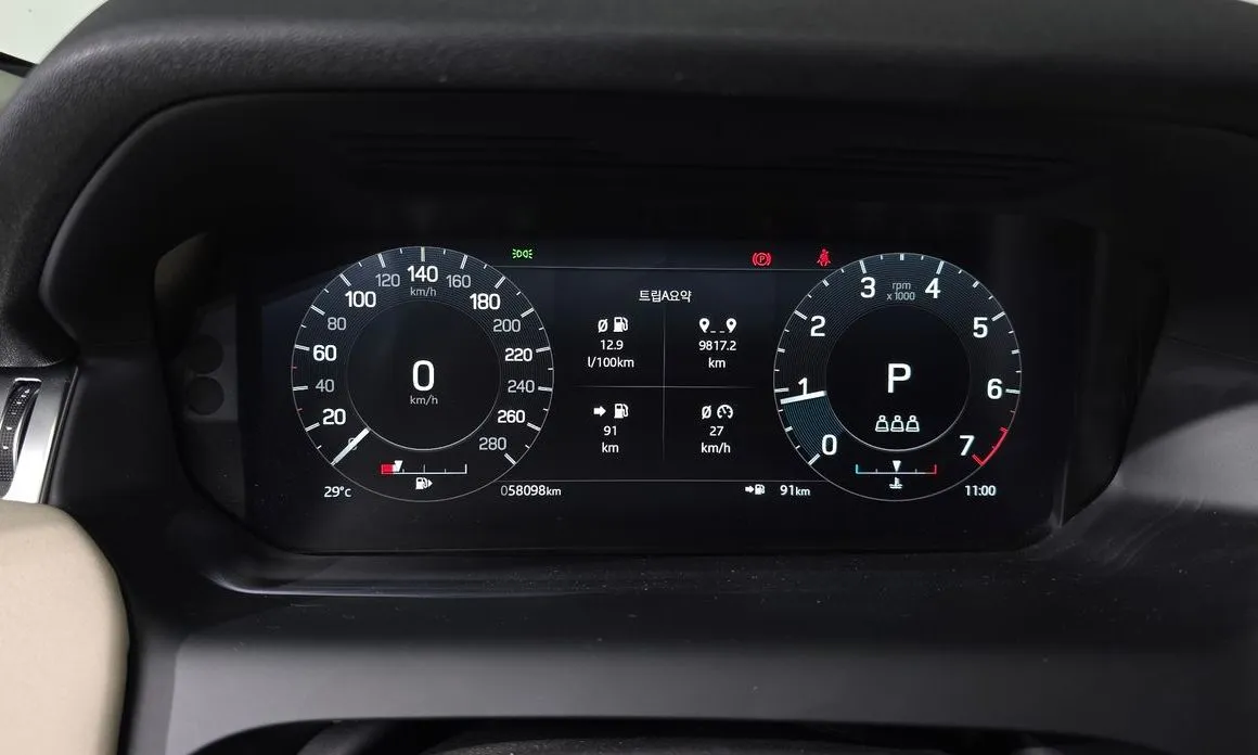 Land Rover Discovery Sport — фото 2