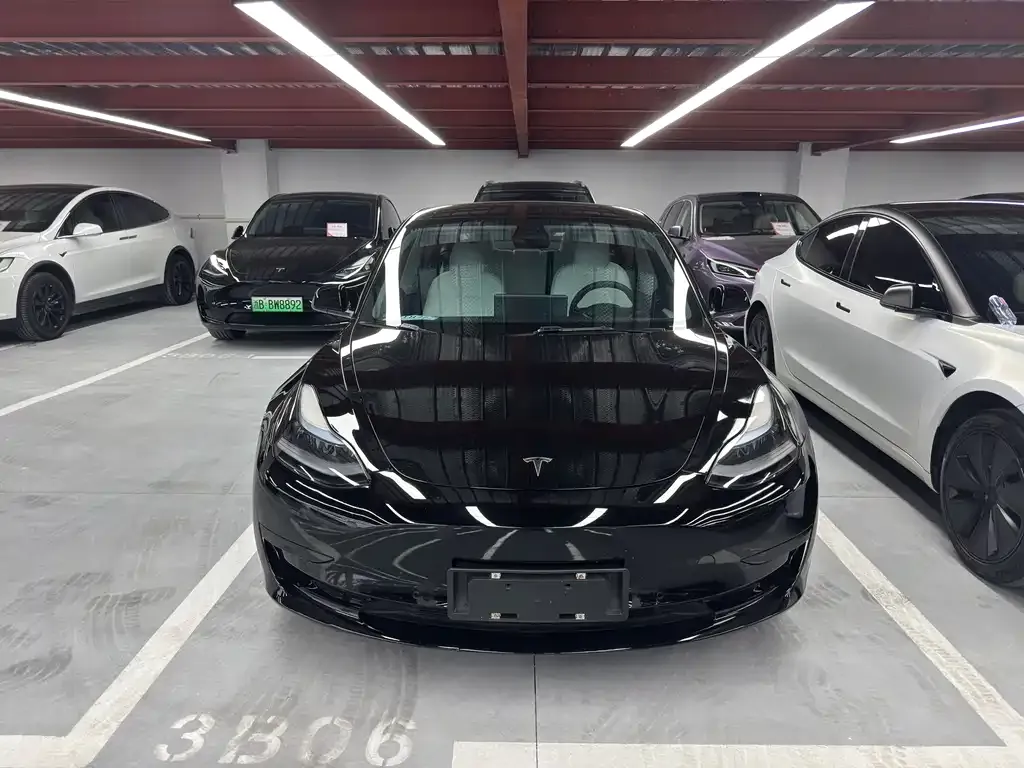 Tesla Model 3 — фото 5