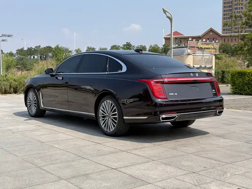 Hongqi H9 — фото 2