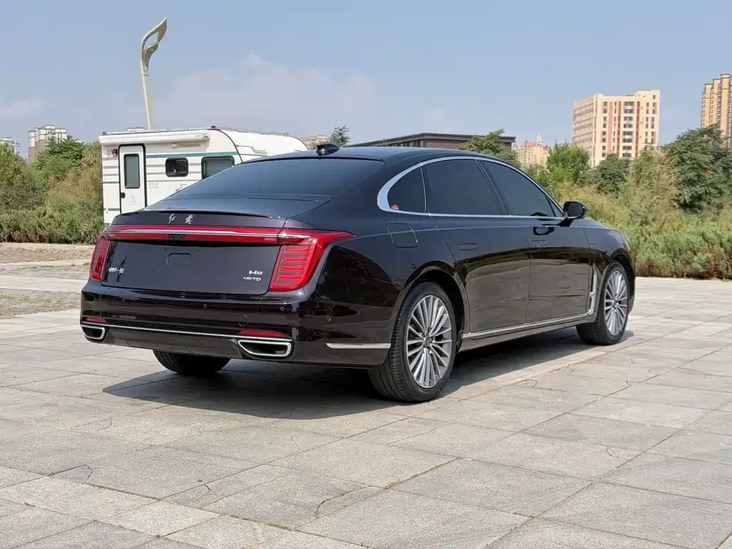 Hongqi H9 — фото 3