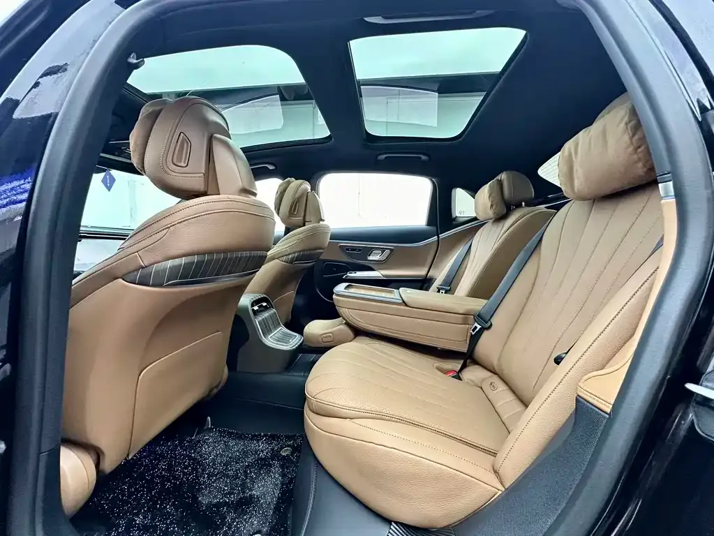 Mercedes-Benz E-Class New Energy — фото 3