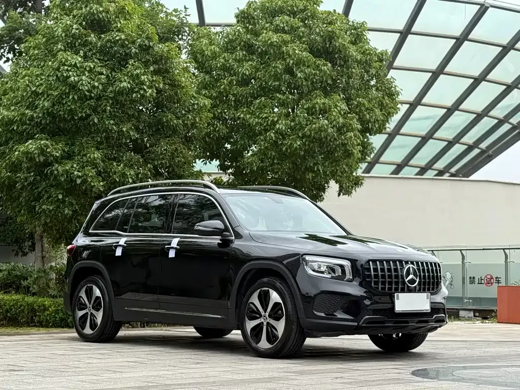 Mercedes-Benz GLB — фото 4