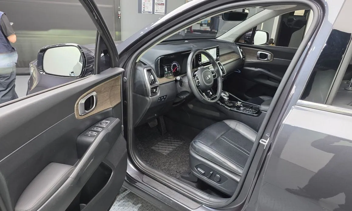 Kia Sorento — фото 10