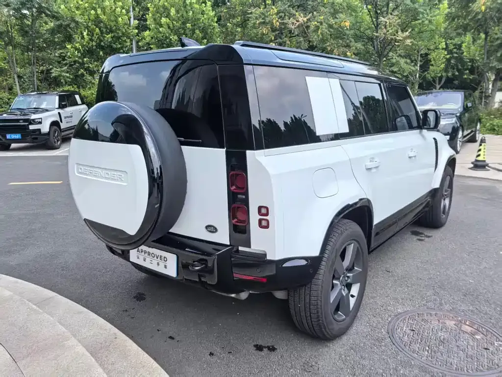 Land Rover Defender — фото 3
