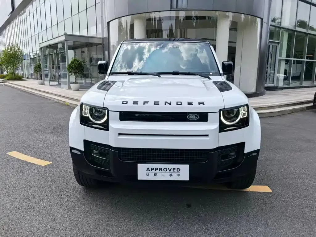 Land Rover Defender — фото 10