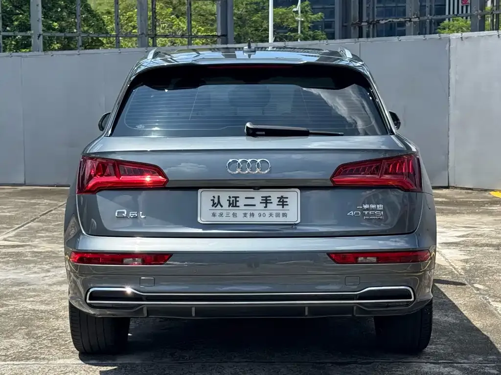 Audi Q5L — фото 4