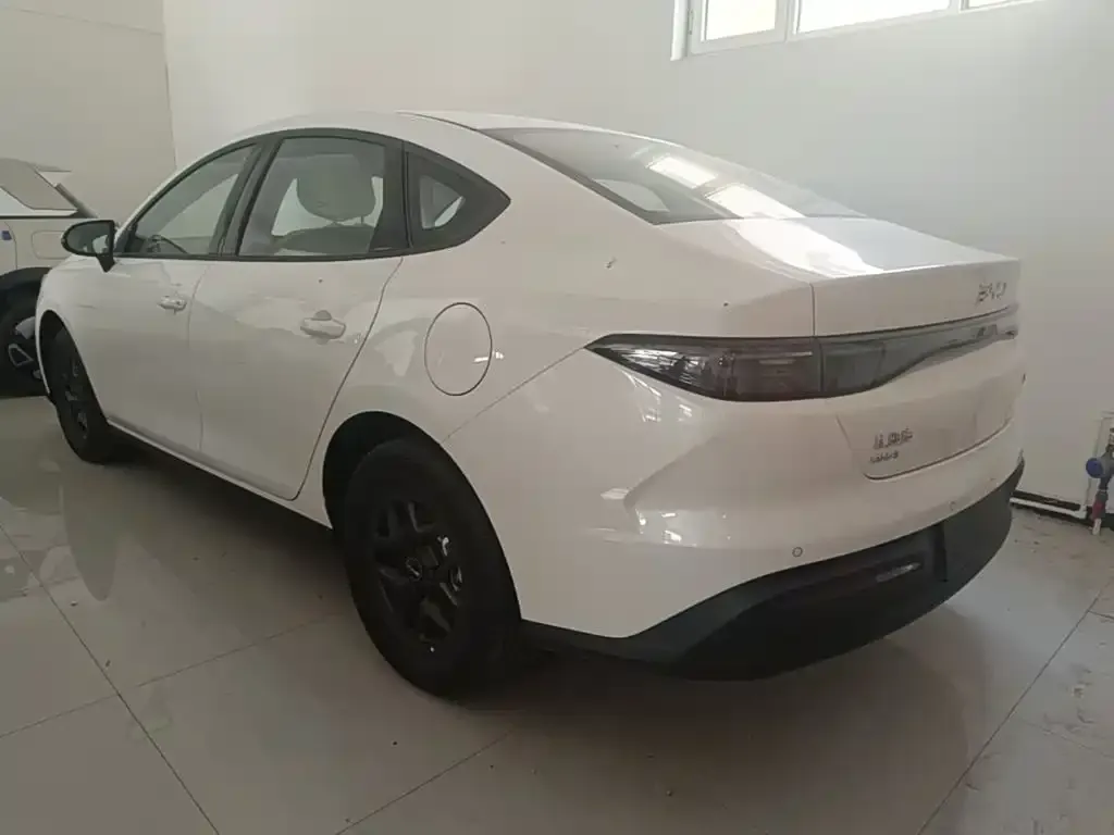 BYD Seal 05 DM-i 2026 из CN, фото 4