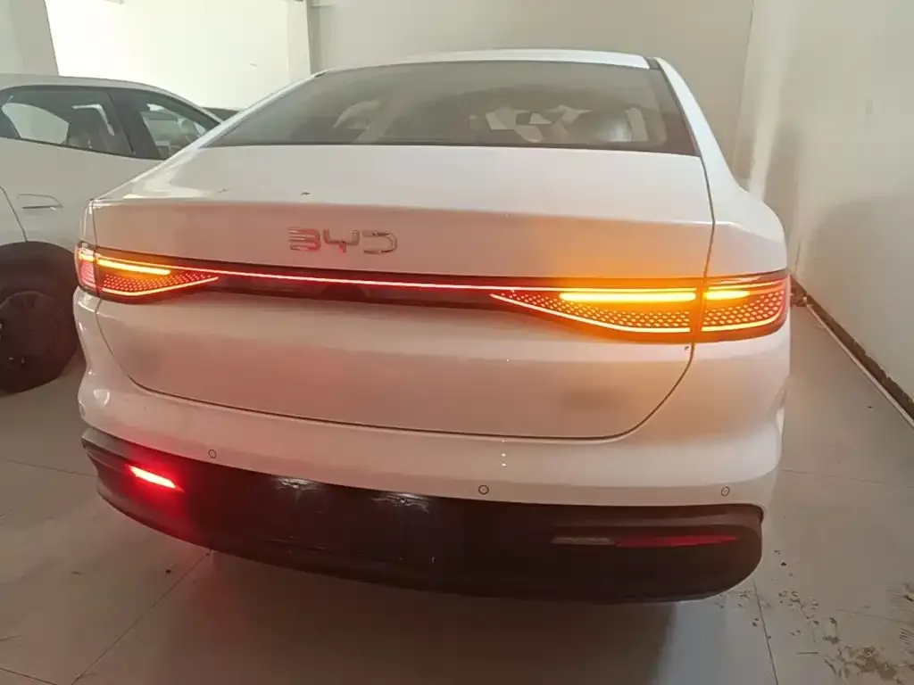 BYD Seal 05 DM-i 2026 из CN, фото 9