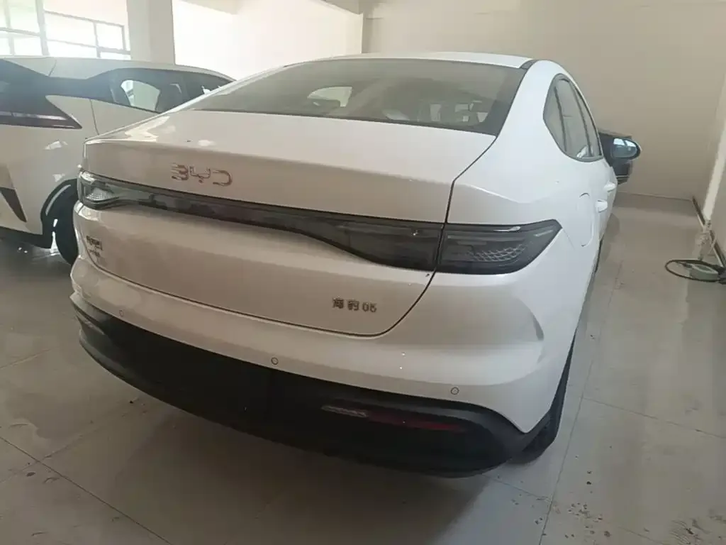 BYD Seal 05 DM-i 2026 из CN, фото 2