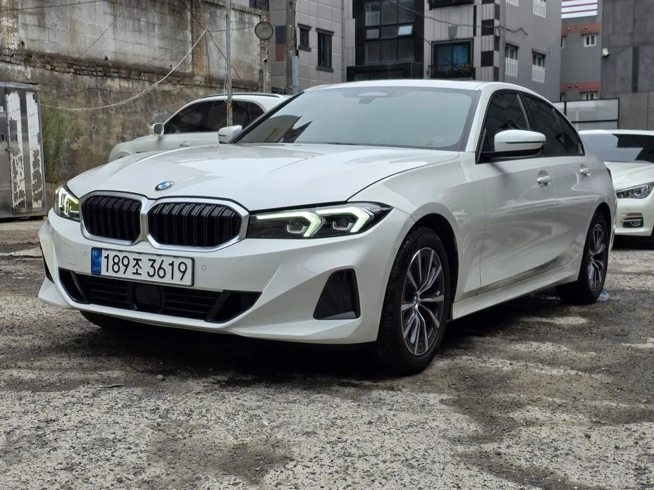 BMW 3-Series — фото 1