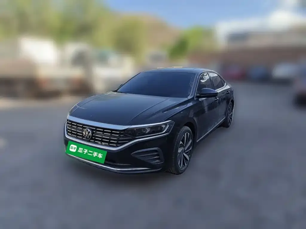 Volkswagen Passat — фото 1