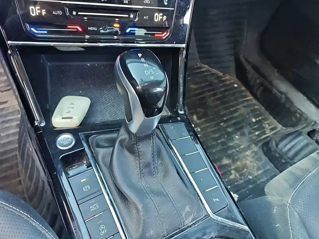 Volkswagen Passat — фото 9