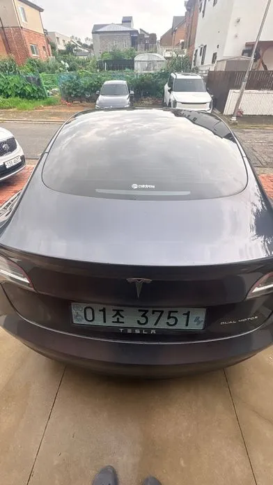 Tesla Model 3 — фото 2