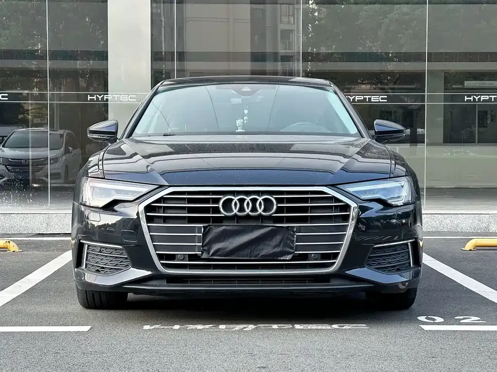 Audi A6L — фото 8